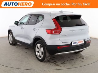 Volvo XC40 2.0 T4 Business Plus 2WD