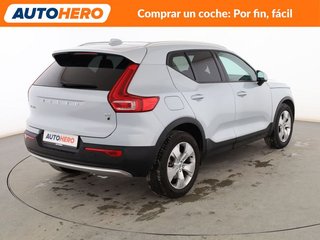 Volvo XC40 2.0 T4 Business Plus 2WD