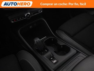 Volvo XC40 2.0 T4 Business Plus 2WD