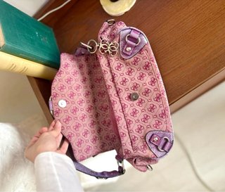 Bolso Guess Y2K rosa lila