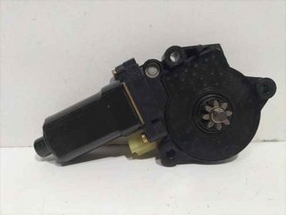 MOTOR ELEVALUNAS TRASERO DERECHO 834602E000 84187