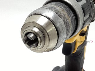 taladro a bateria dewalt dcd796