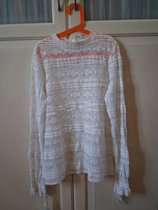 Blusa camiseta encaje blanco Stradivarius talla M