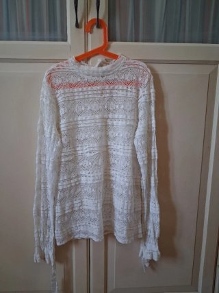 Blusa camiseta encaje blanco Stradivarius talla M
