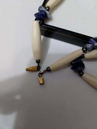 Collana lunga Sodalite e Osso