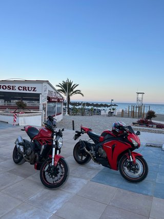 Honda CBR 1000rr Roja 2008