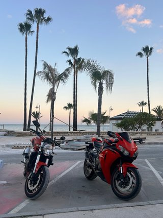 Honda CBR 1000rr Roja 2008