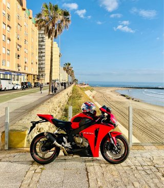 HONDA CBR 1000rr FIREBLADE 2008