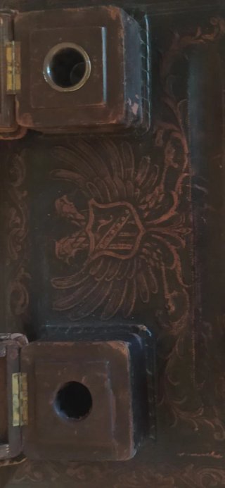 Tintero y escribanía antigua de cuero