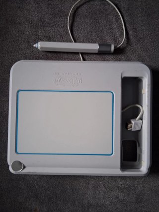 Wii U Draw Game Tablet + 2 Juegos Kung Fu Panda 2