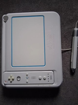 Wii U Draw Game Tablet + 2 Juegos Kung Fu Panda 2
