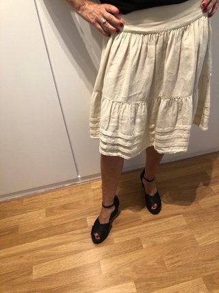 Falda beige estilo boho