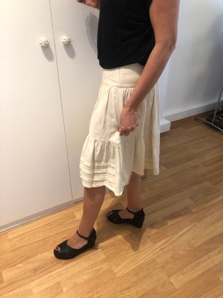 Falda beige estilo boho