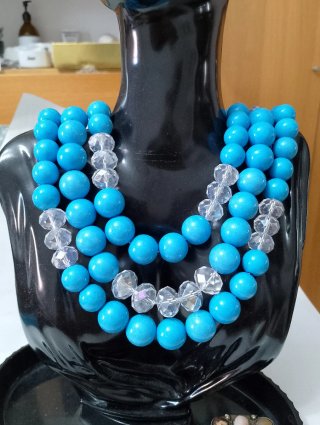 Collana multifilo turchese con cristalli