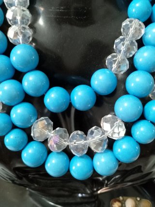Collana multifilo turchese con cristalli