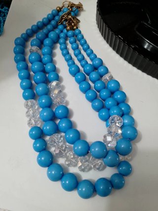 Collana multifilo turchese con cristalli