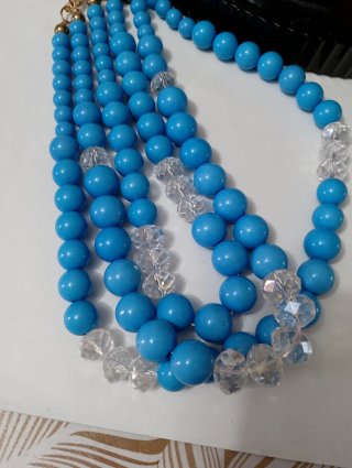 Collana multifilo turchese con cristalli