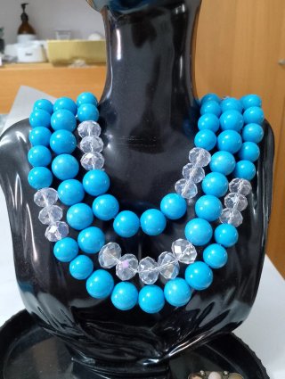 Collana multifilo turchese con cristalli