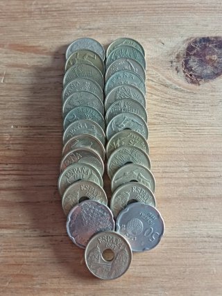 25 Monedas: 25 y 50 Pesetas España