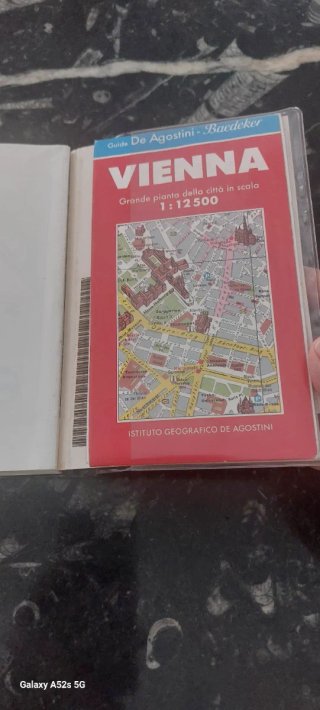 Vienna guida illustrata alla visita della città...