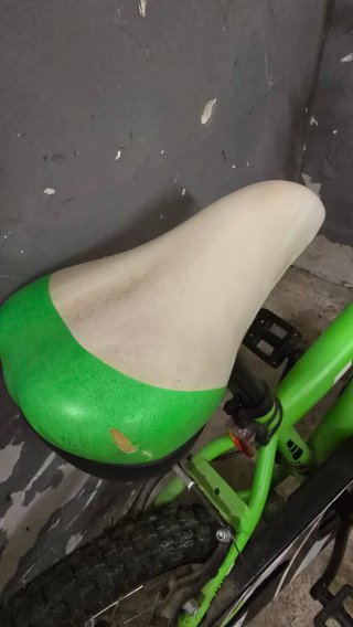 Bicicleta infantil Atractor verde