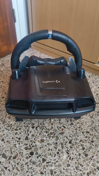 Logitech G29 Volante PS4/PS5 con pedales