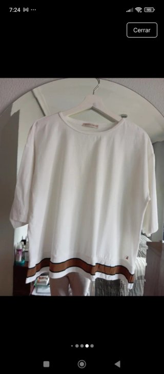 Camiseta blanca Purificación García con detalle