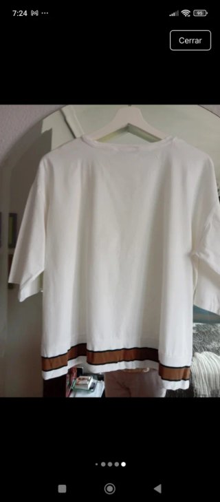Camiseta blanca Purificación García con detalle