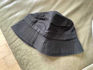 Sombrero de pescador negro