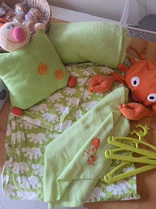 Lote Ropa y Peluches Bebé ikea