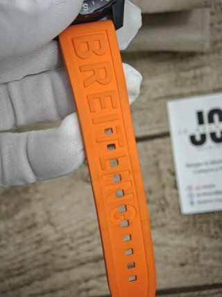 Breitling Endurance Pro Carbon Naranja
