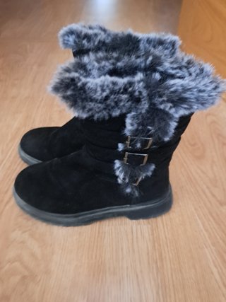 Botas niña negras con pelo talla 34