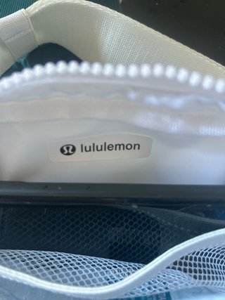 Riñonera Lululemon Blanca