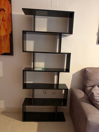 Estantería Negra Moderna