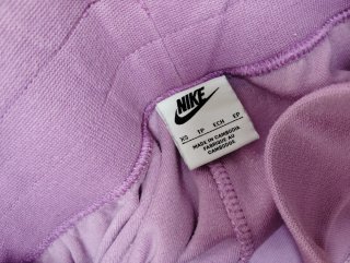 Pantalón corto Nike XS Morado