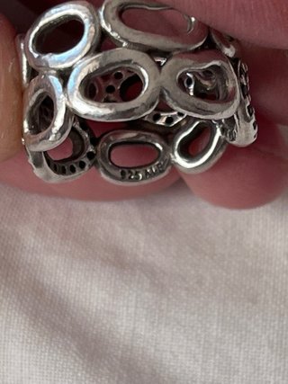 Anillo Pandora Círculo de Amigos plata y circonita