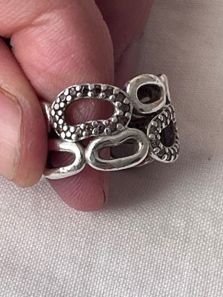 Anillo Pandora Círculo de Amigos plata y circonita