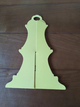 Expositor de mesa amarillo