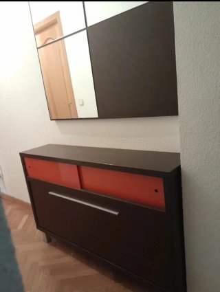 Mueble recibidor con espejo y zapatero