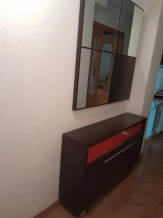 Mueble recibidor con espejo y zapatero