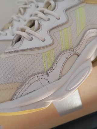 Zapatillas Adidas Ozweego Talla 43.5