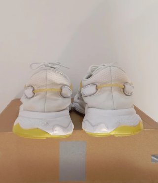 Zapatillas Adidas Ozweego Talla 43.5