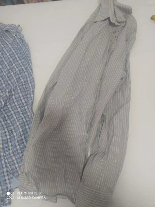 camisa de cuadros azules y gris Tommy Hilfiger lee