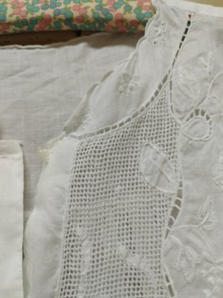 Camisón antiguo hilo bordado hecho a mano