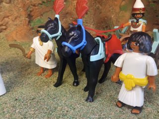 Carro Egipcio con Faraón y Figuras