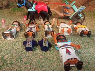 Carro Egipcio con Faraón y Figuras
