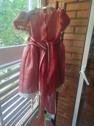 Vestido pomposo niña rosa y blanco. Talla 4