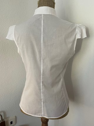 Blusa Carolina Herrera Blanca Volantes