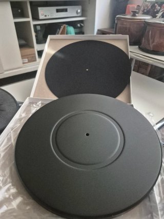 Plato y subplatter Pro-Ject Debut Carbon + extras