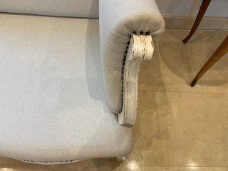 Divano classico in tessuto grigio bluastro